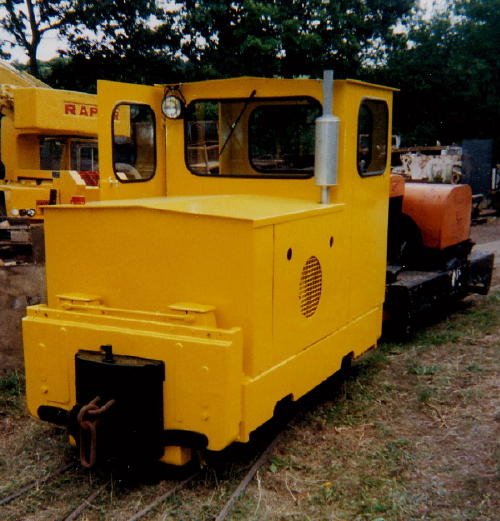 Simplexes, New And Old - Narrow Gauge Railway Photo Gallery