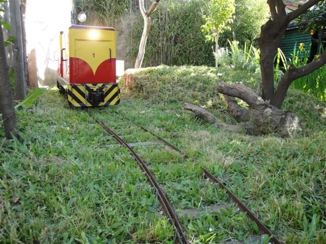 Battery electric loco