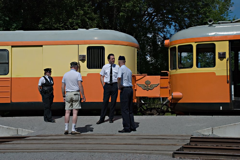 Railcar crew at Almunge