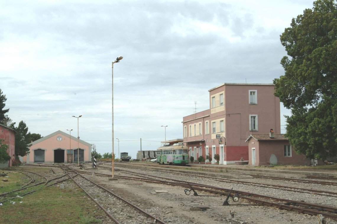Mandas station